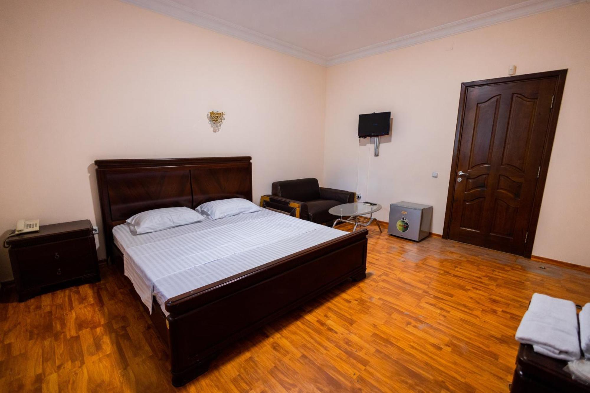 Yan Hotel Jerevan Eksteriør bilde