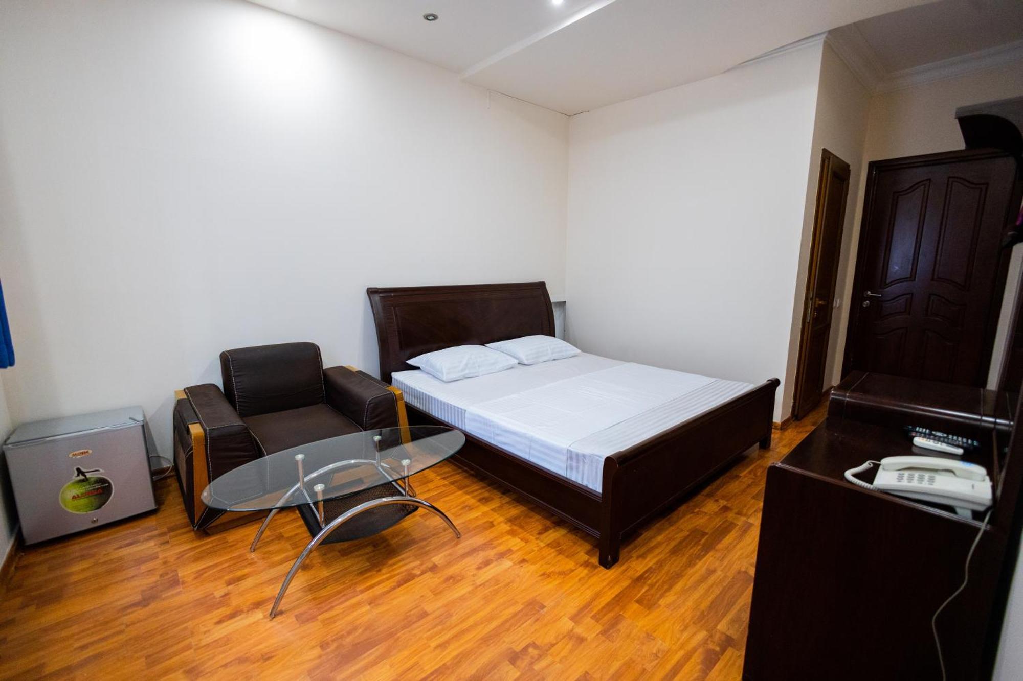 Yan Hotel Jerevan Eksteriør bilde