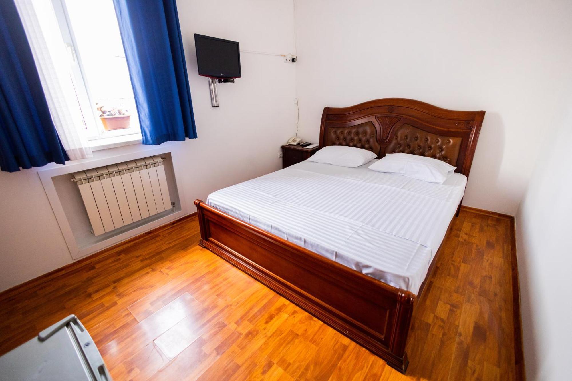 Yan Hotel Jerevan Eksteriør bilde