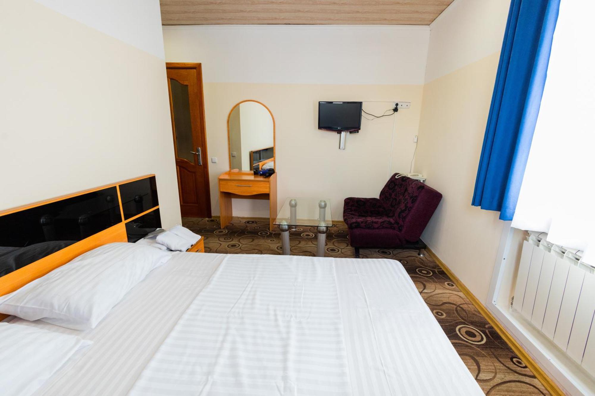 Yan Hotel Jerevan Eksteriør bilde