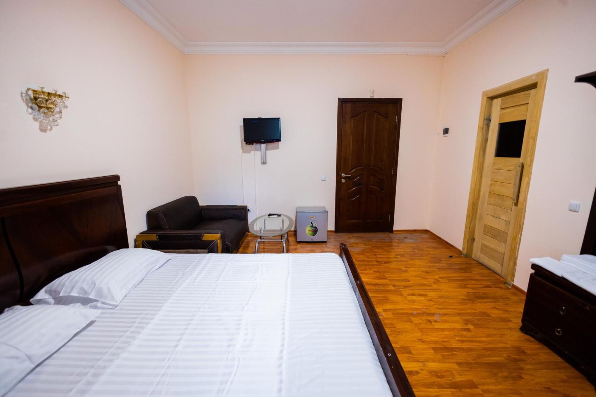 Yan Hotel Jerevan Eksteriør bilde
