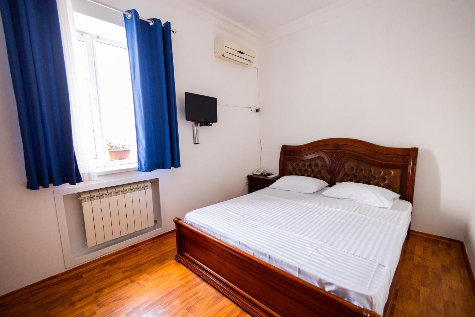 Yan Hotel Jerevan Eksteriør bilde
