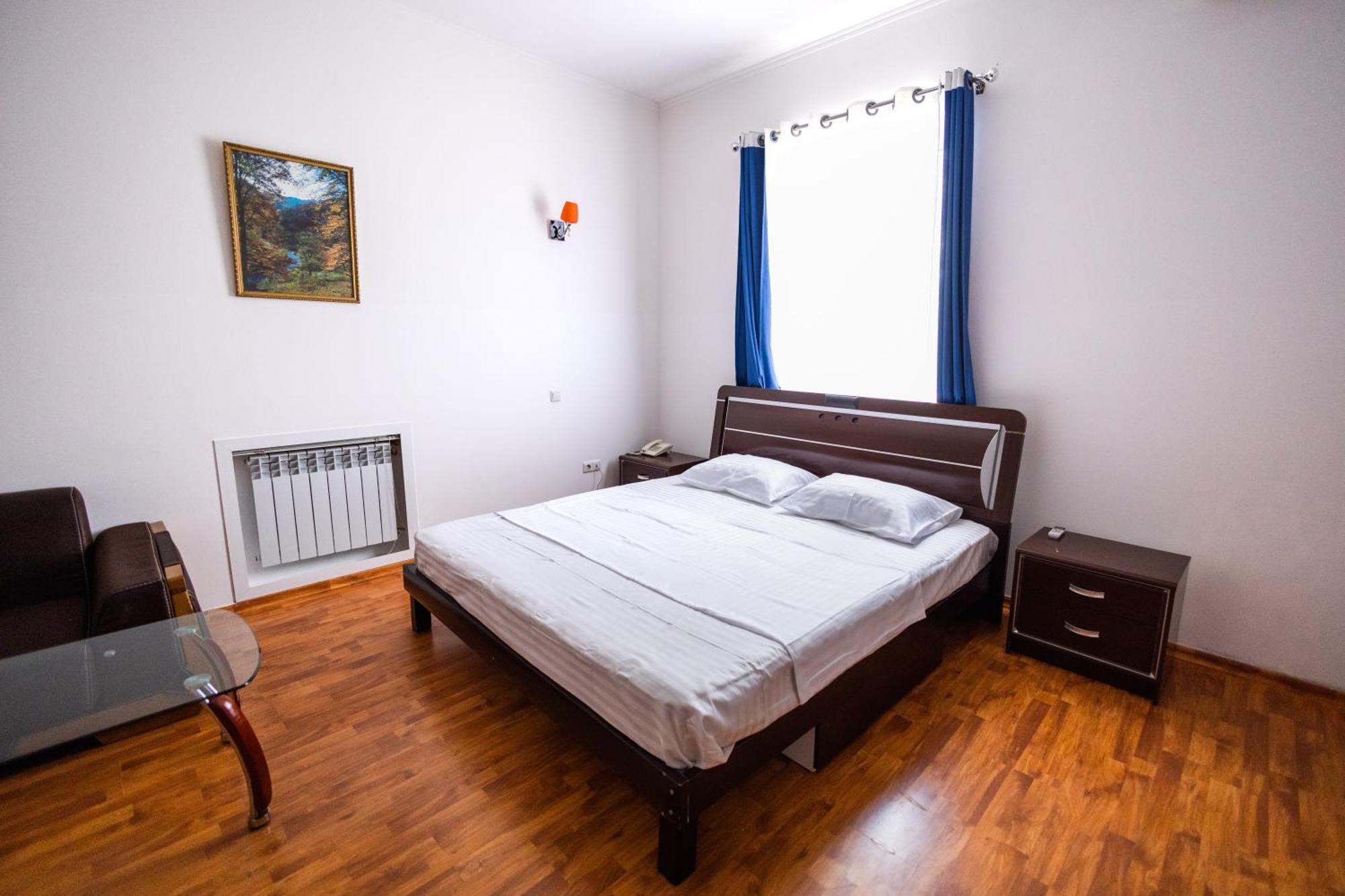 Yan Hotel Jerevan Eksteriør bilde