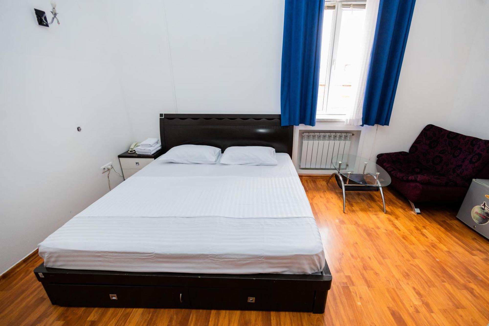 Yan Hotel Jerevan Eksteriør bilde