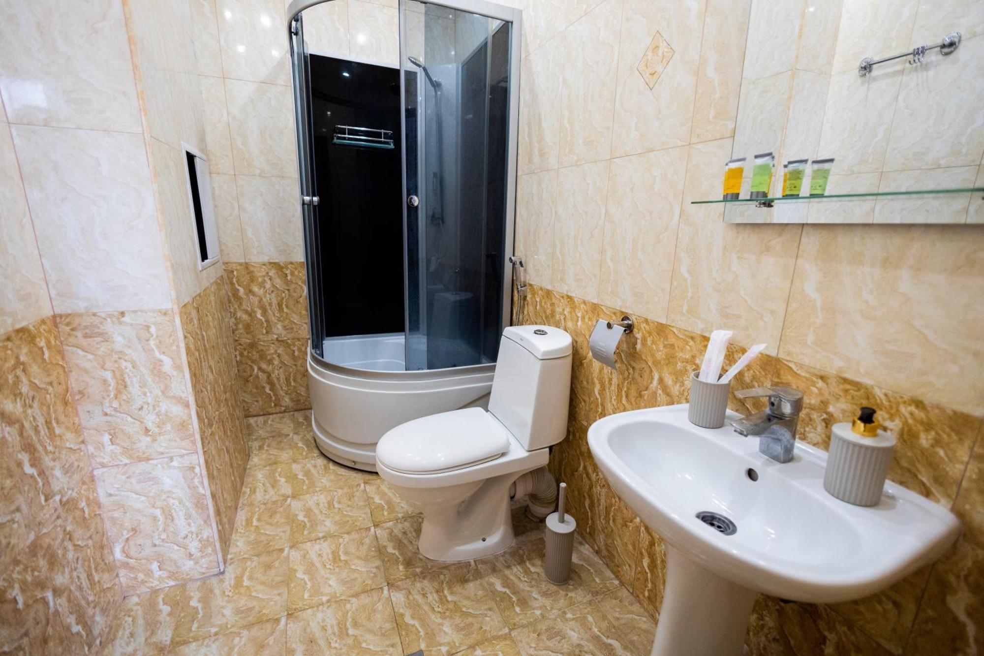 Yan Hotel Jerevan Eksteriør bilde